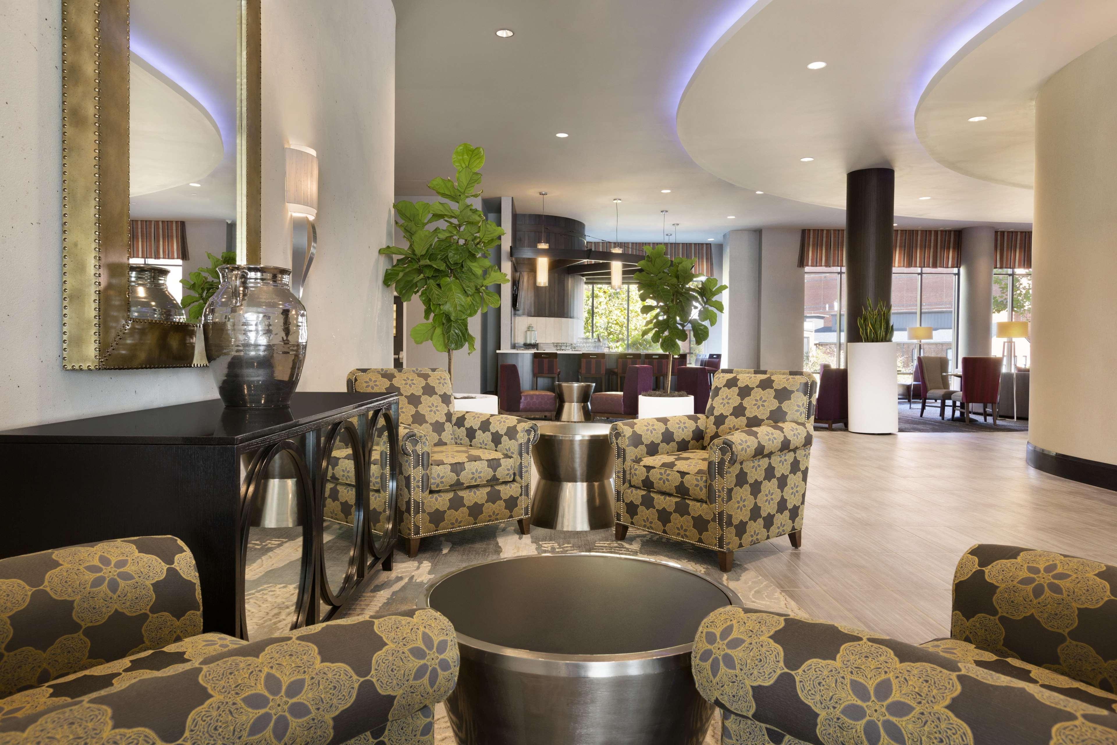 Embassy Suites By Hilton Greenville Downtown Riverplace Экстерьер фото