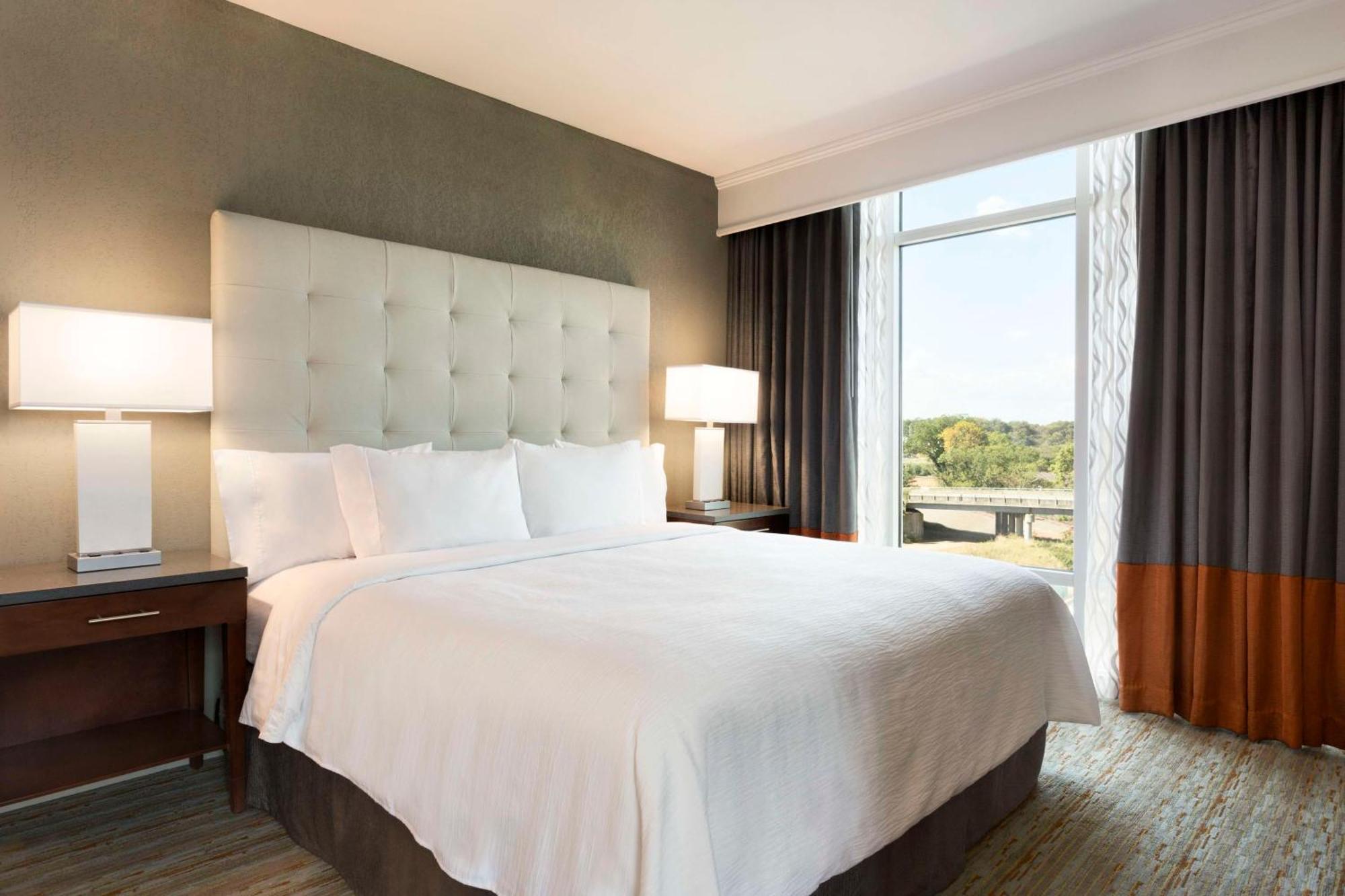 Embassy Suites By Hilton Greenville Downtown Riverplace Экстерьер фото