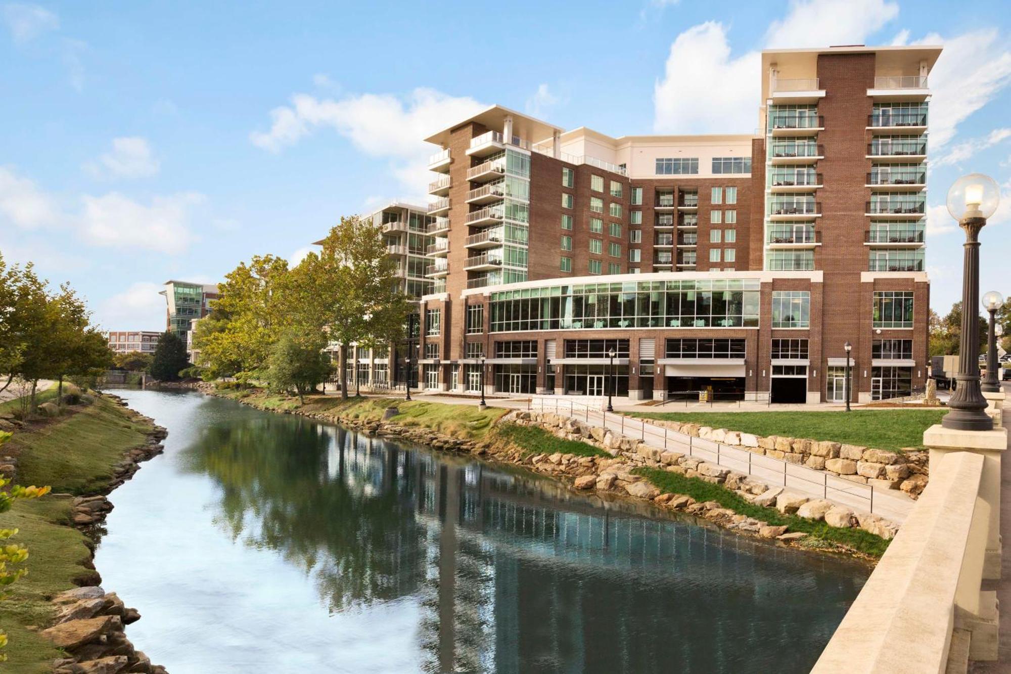 Embassy Suites By Hilton Greenville Downtown Riverplace Экстерьер фото