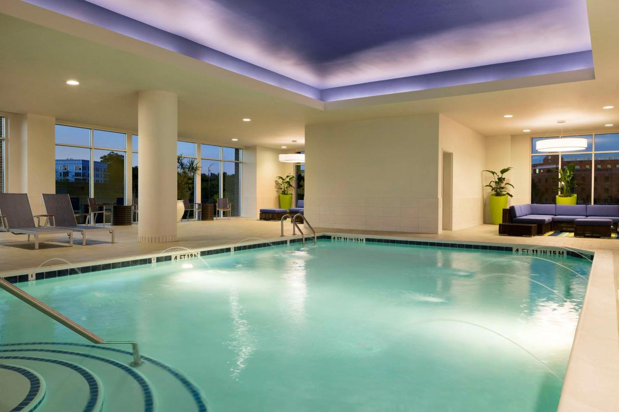 Embassy Suites By Hilton Greenville Downtown Riverplace Экстерьер фото
