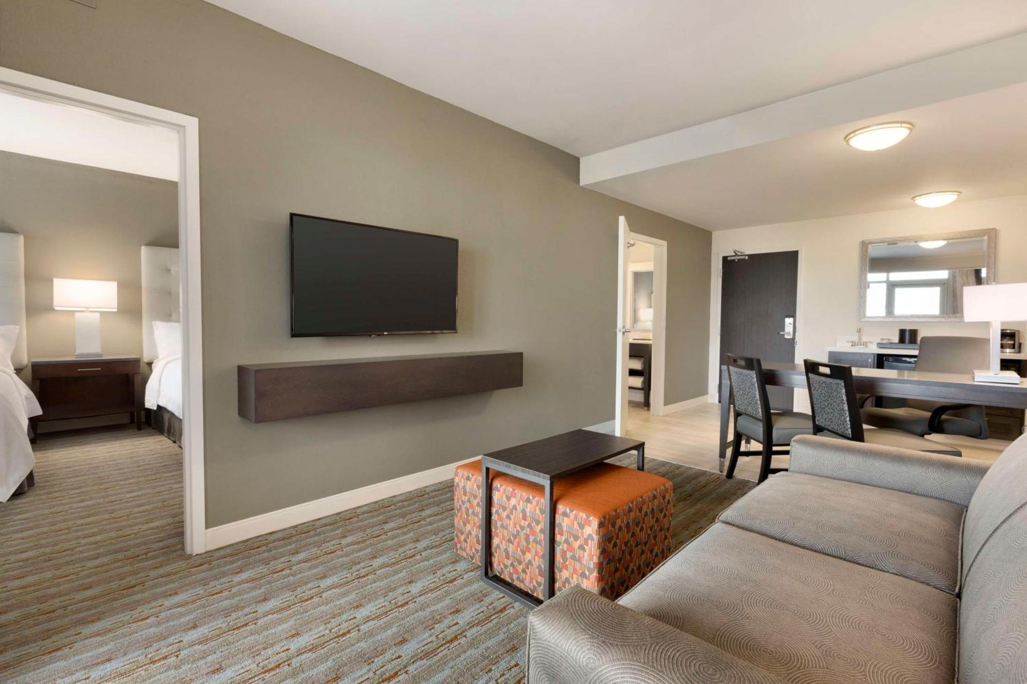 Embassy Suites By Hilton Greenville Downtown Riverplace Экстерьер фото