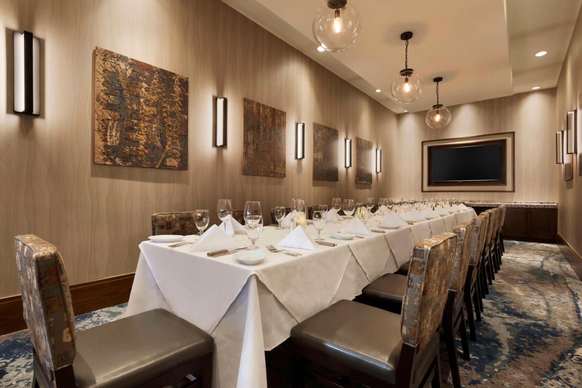 Embassy Suites By Hilton Greenville Downtown Riverplace Экстерьер фото