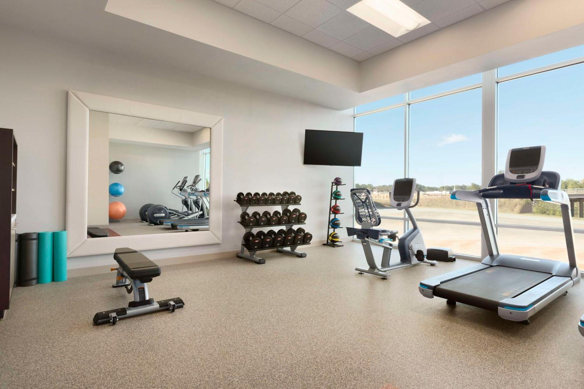 Embassy Suites By Hilton Greenville Downtown Riverplace Экстерьер фото