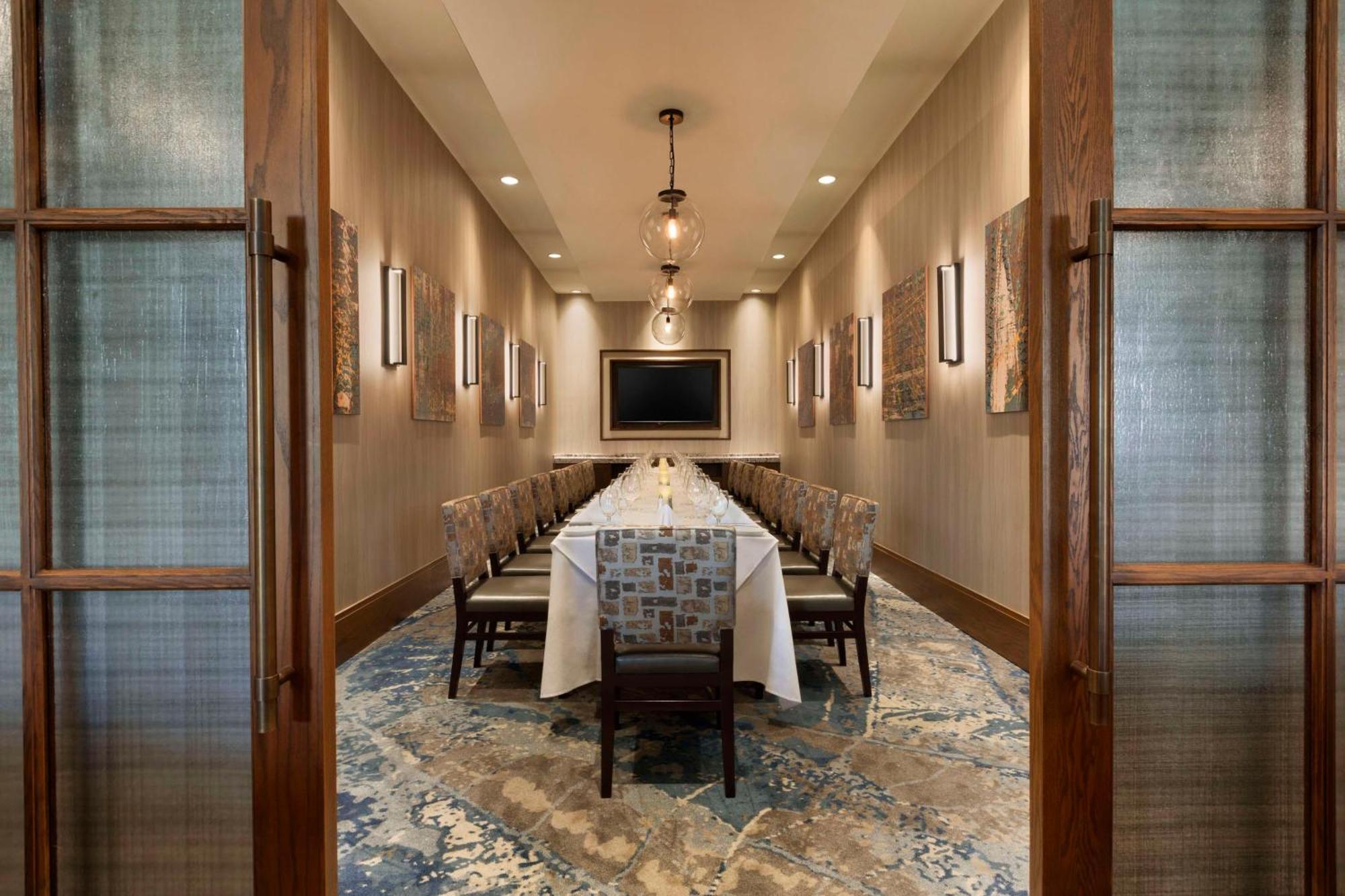 Embassy Suites By Hilton Greenville Downtown Riverplace Экстерьер фото